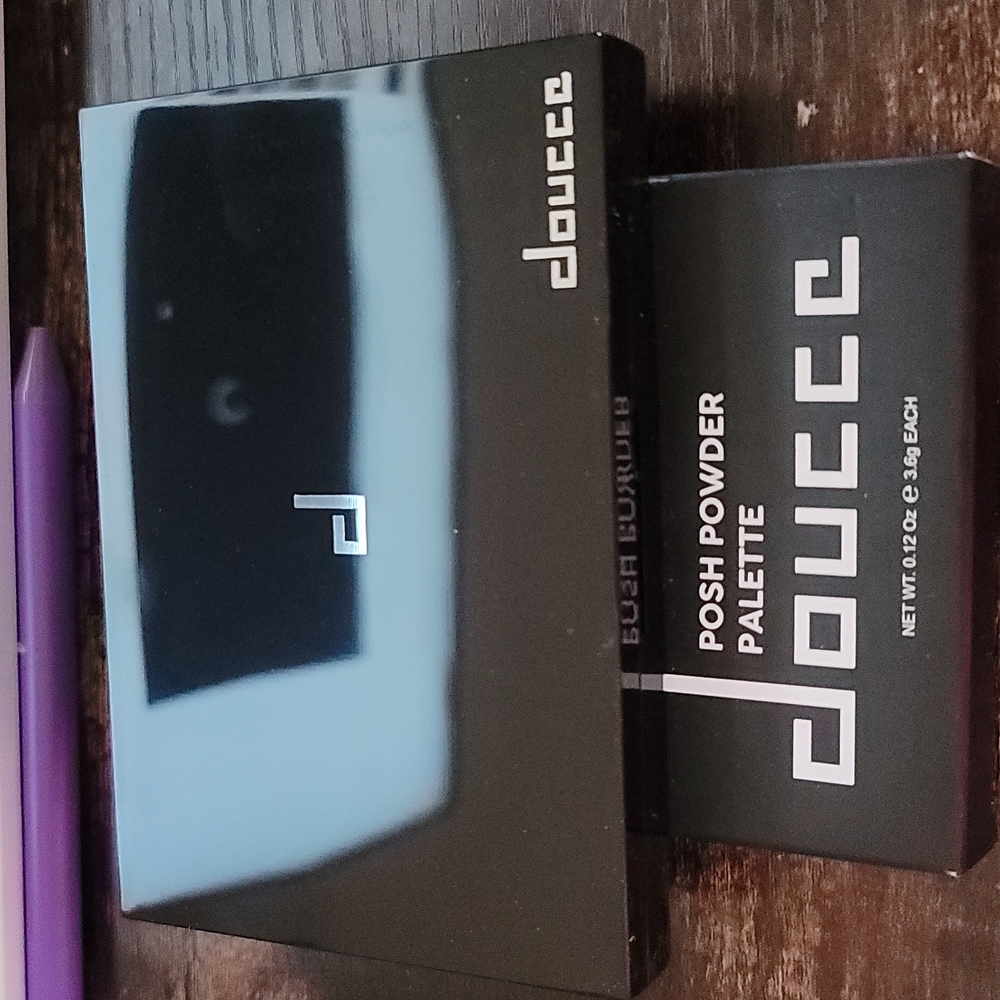 Powder pallete